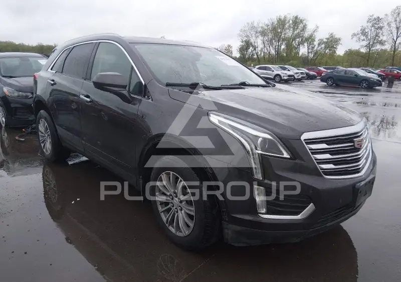 2017 Cadillac XT5 photo