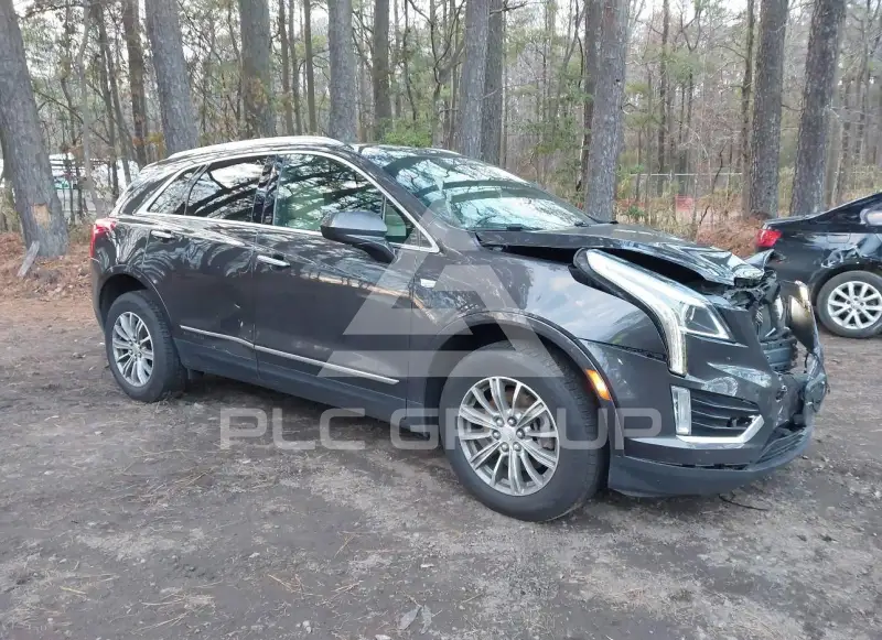 2017 Cadillac XT5 photo