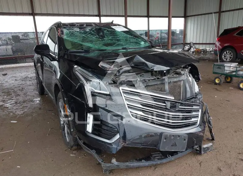2017 Cadillac XT5 photo