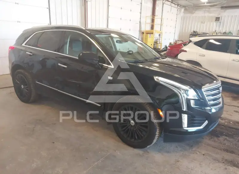 2017 Cadillac XT5 photo