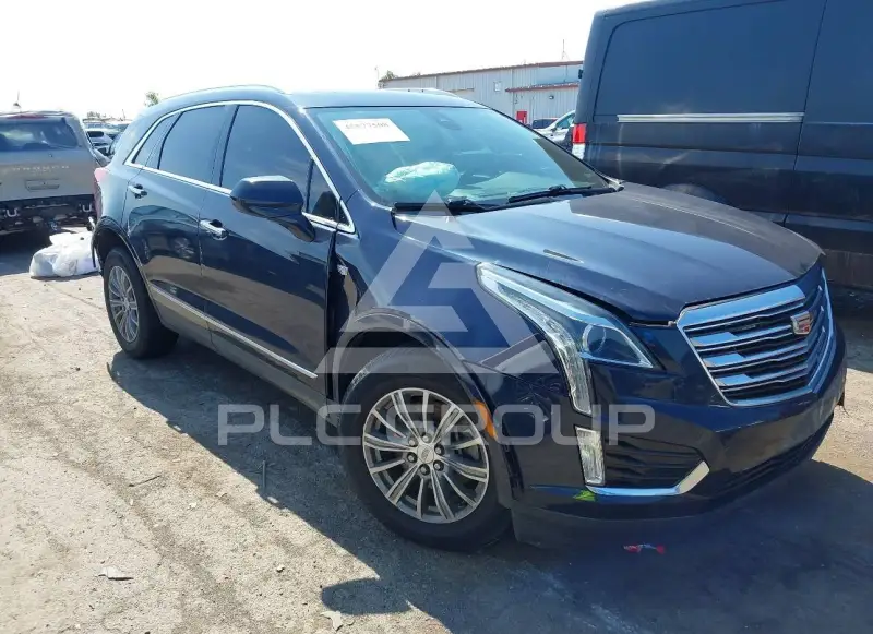 2017 Cadillac XT5 photo