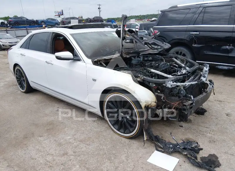 2017 Cadillac CT6 photo