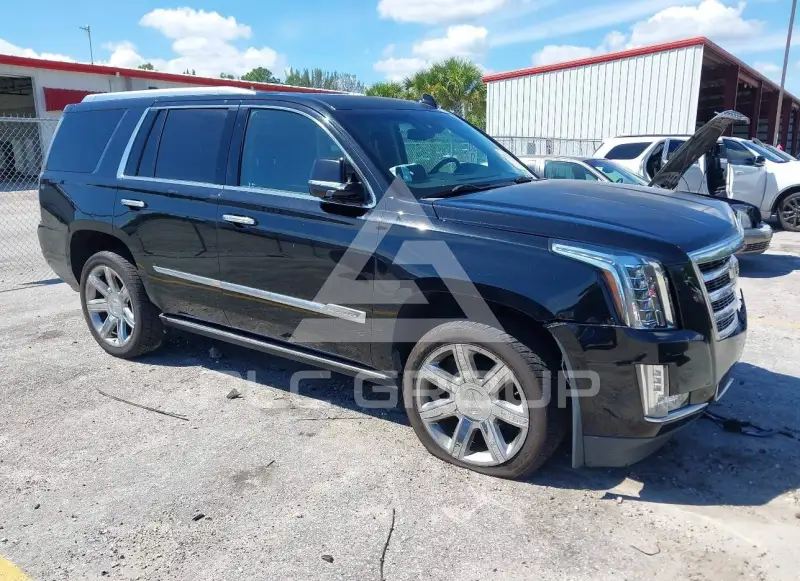 2017 Cadillac ESCALADE photo