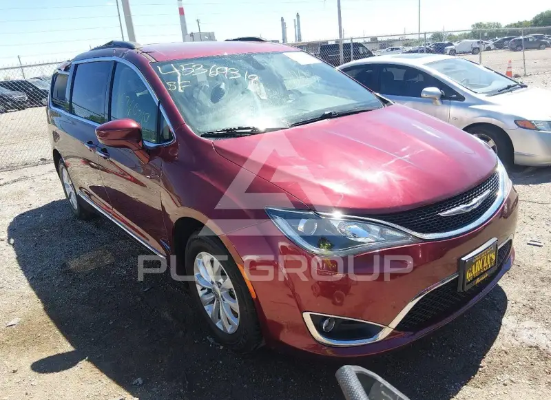 2017 Chrysler PACIFICA фото