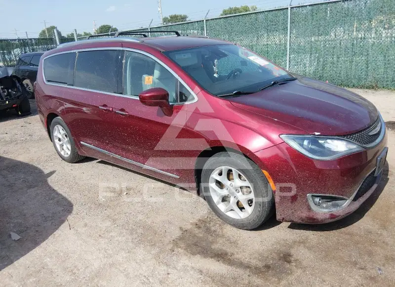 2017 Chrysler PACIFICA фото