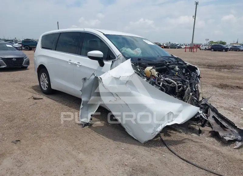 2017 Chrysler PACIFICA photo