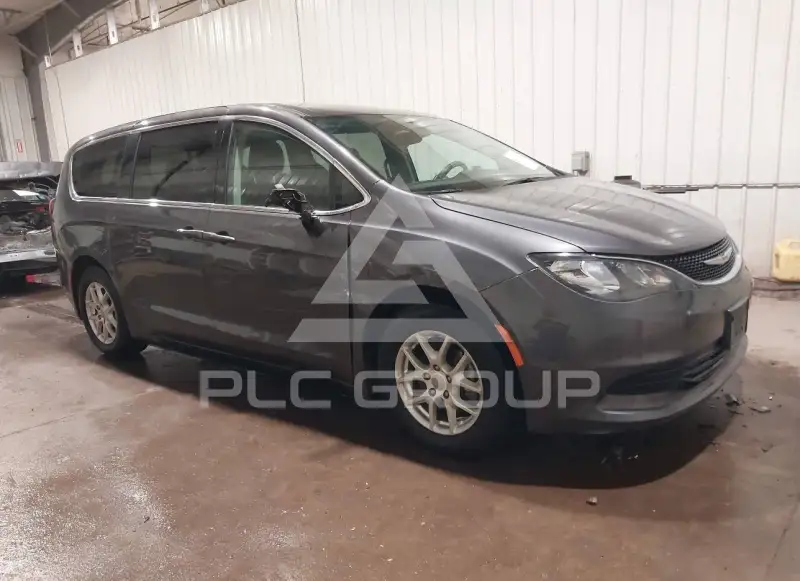 2017 Chrysler PACIFICA photo