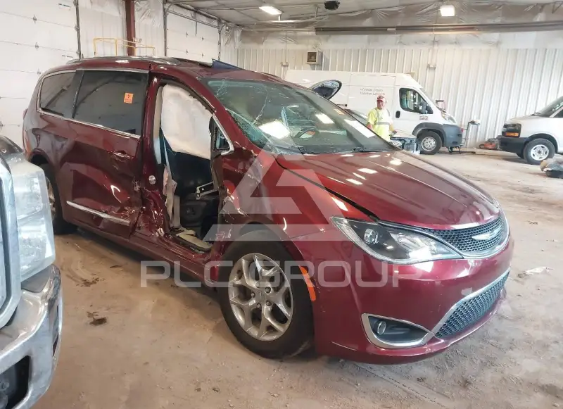 2017 Chrysler PACIFICA photo