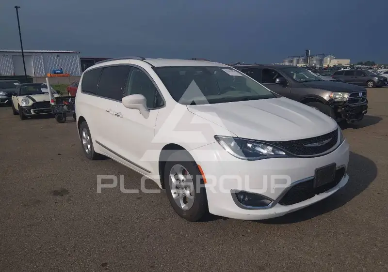 2017 Chrysler PACIFICA фото