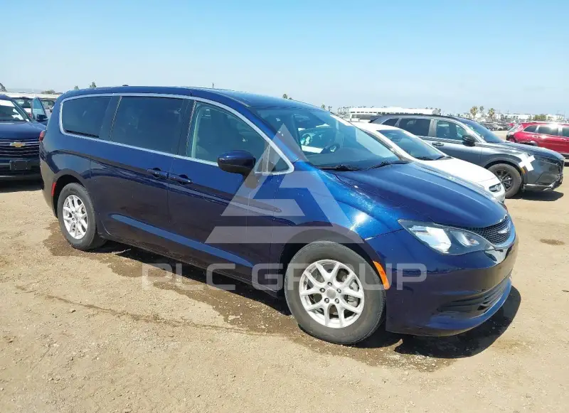 2017 Chrysler PACIFICA photo