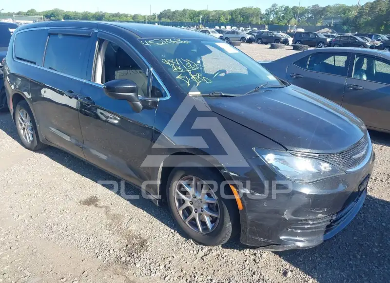 2017 Chrysler PACIFICA photo