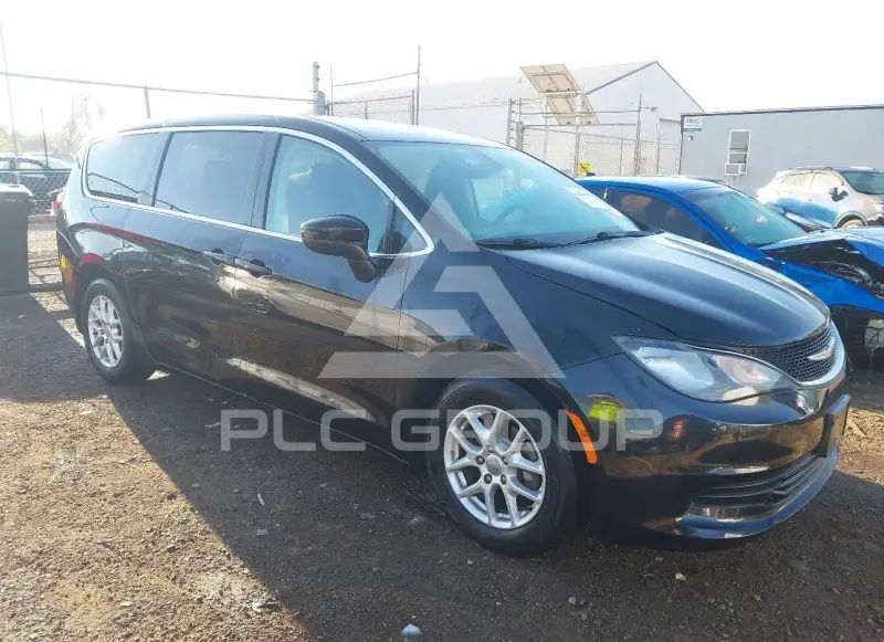 2017 Chrysler PACIFICA photo