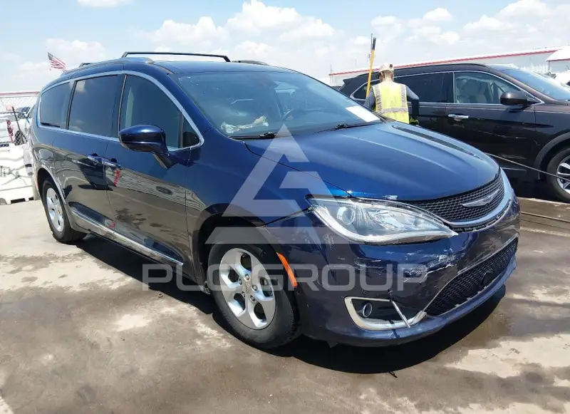 2017 Chrysler PACIFICA фото