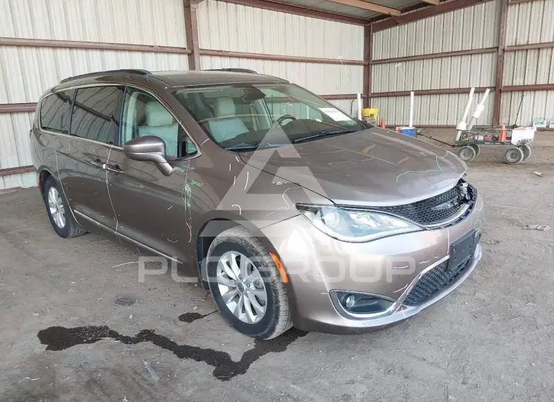 2017 Chrysler PACIFICA фото