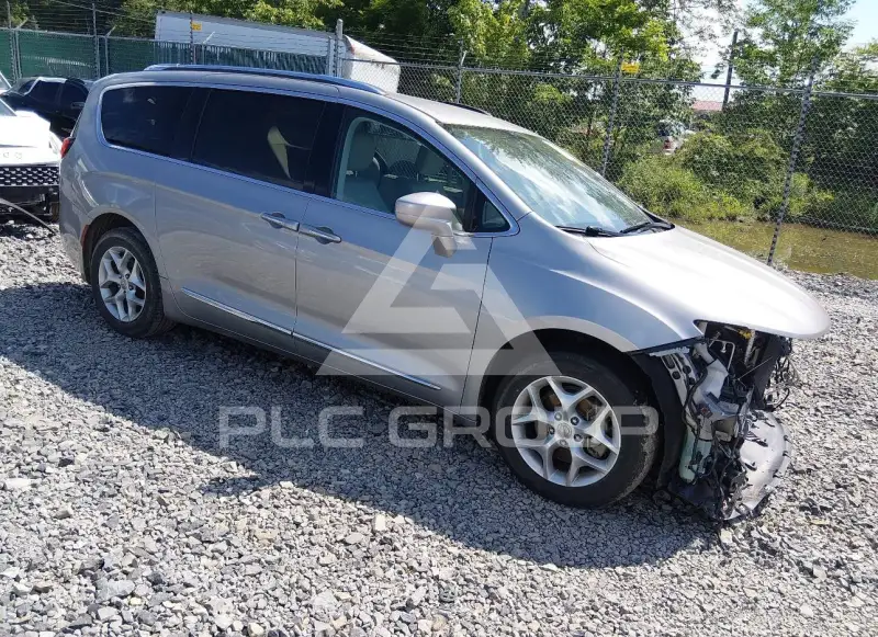 2017 Chrysler PACIFICA фото