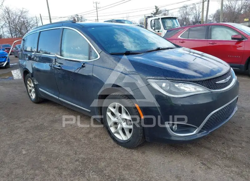 2017 Chrysler PACIFICA фото