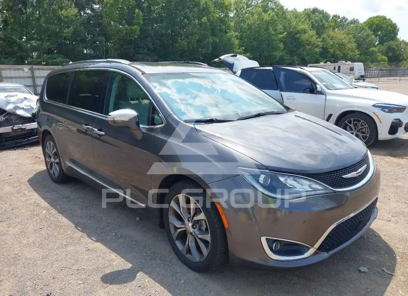2017 Chrysler PACIFICA photo