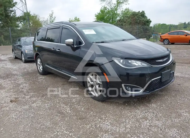 2017 Chrysler PACIFICA photo