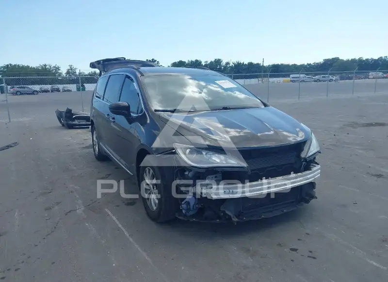 2017 Chrysler PACIFICA фото