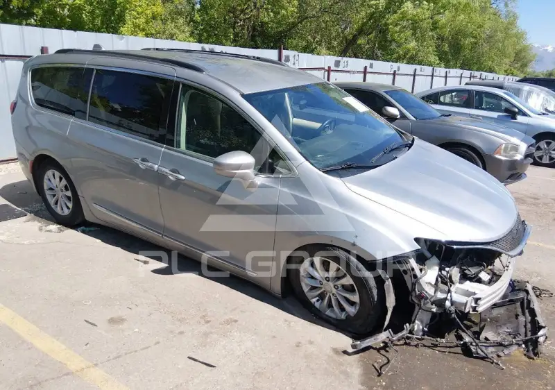 2017 Chrysler PACIFICA фото