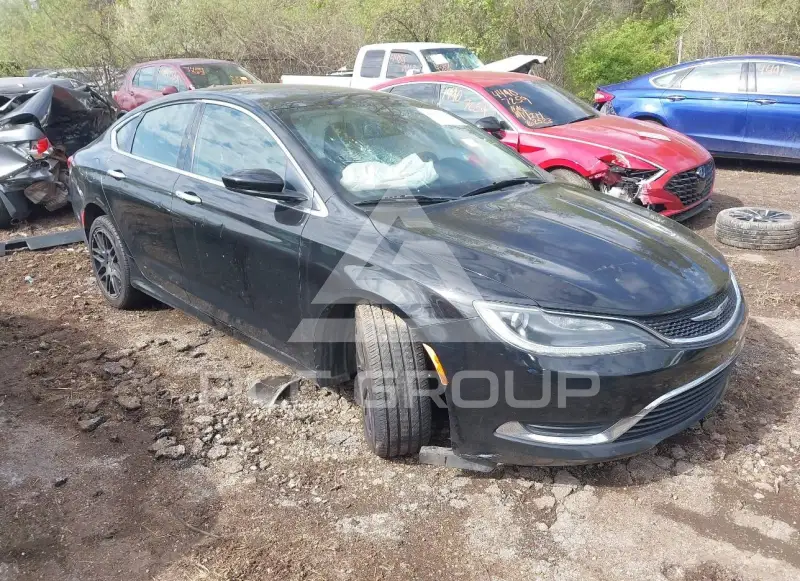 2017 Chrysler 200 фото