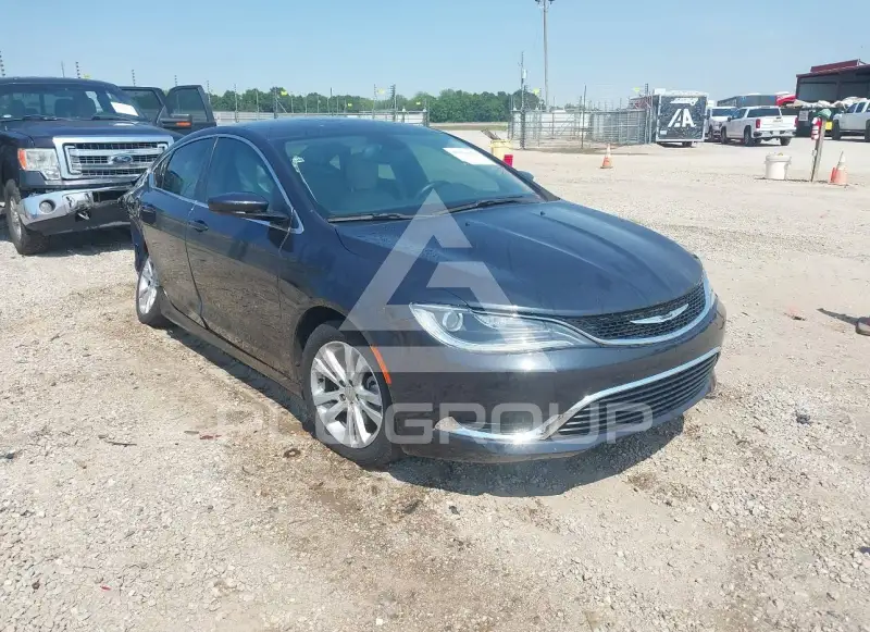 2017 Chrysler 200 фото