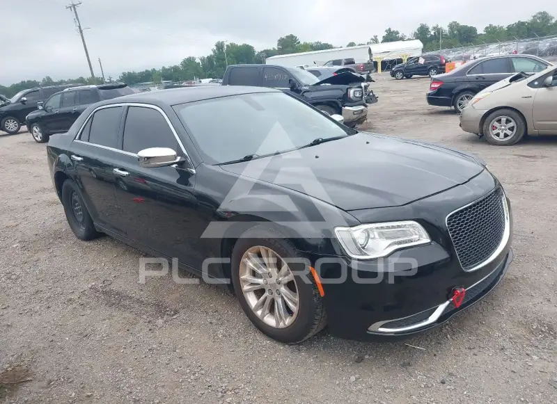 2017 Chrysler 300 фото