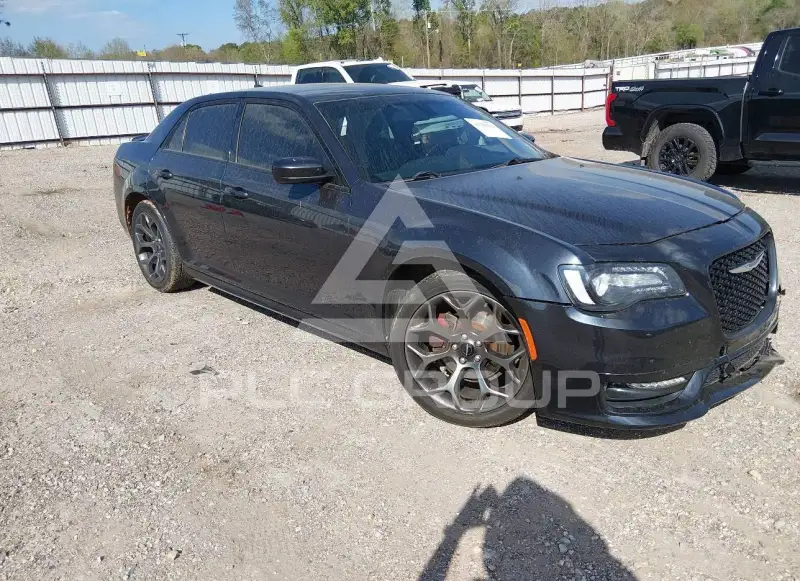 2017 Chrysler 300 фото