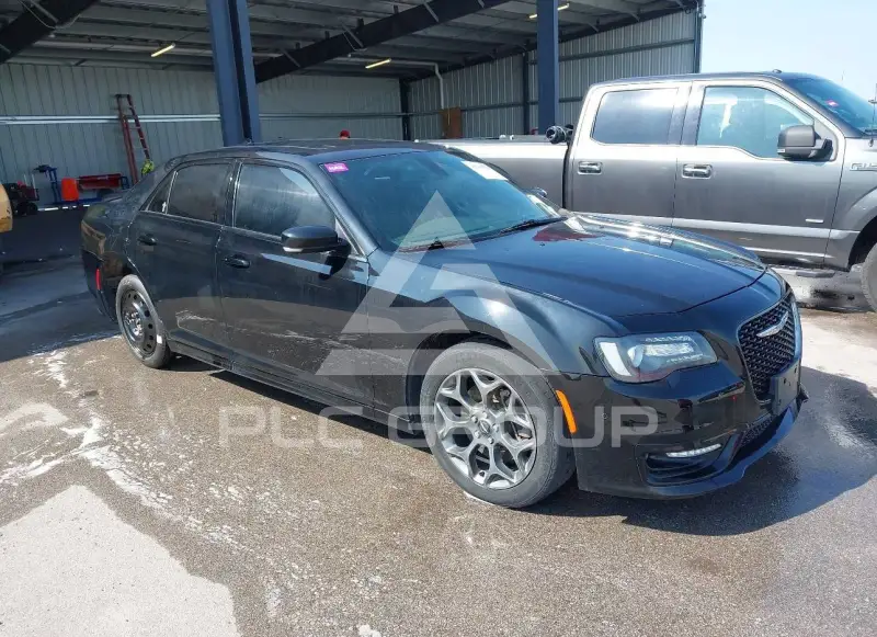 2017 Chrysler 300 фото