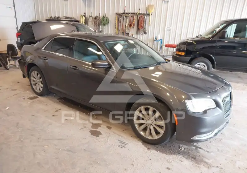 2017 Chrysler 300 фото