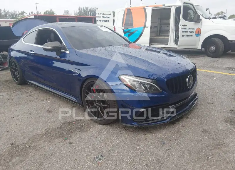 2017 Mercedes Benz C 63 AMG фото