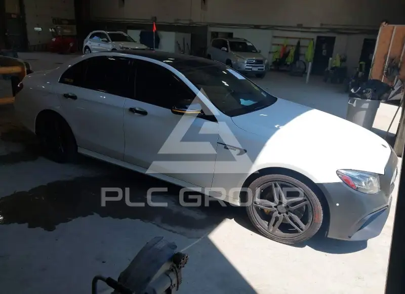2017 Mercedes Benz E 43 AMG фото