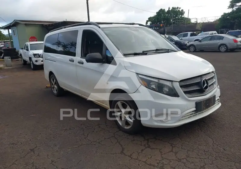 2017 Mercedes Benz METRIS photo