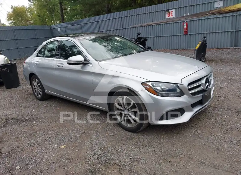 2017 Mercedes Benz C 300 фото