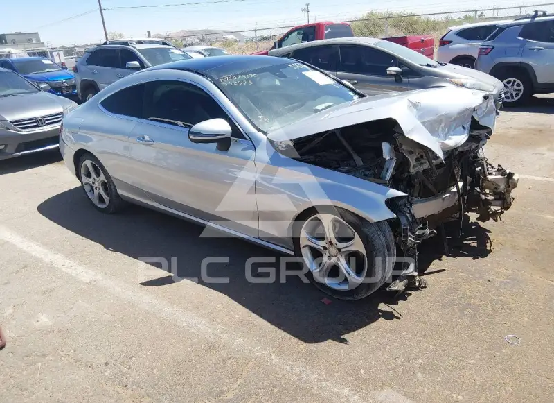 2017 Mercedes Benz C 300 фото