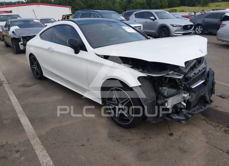 2017 Mercedes Benz C 300 фото