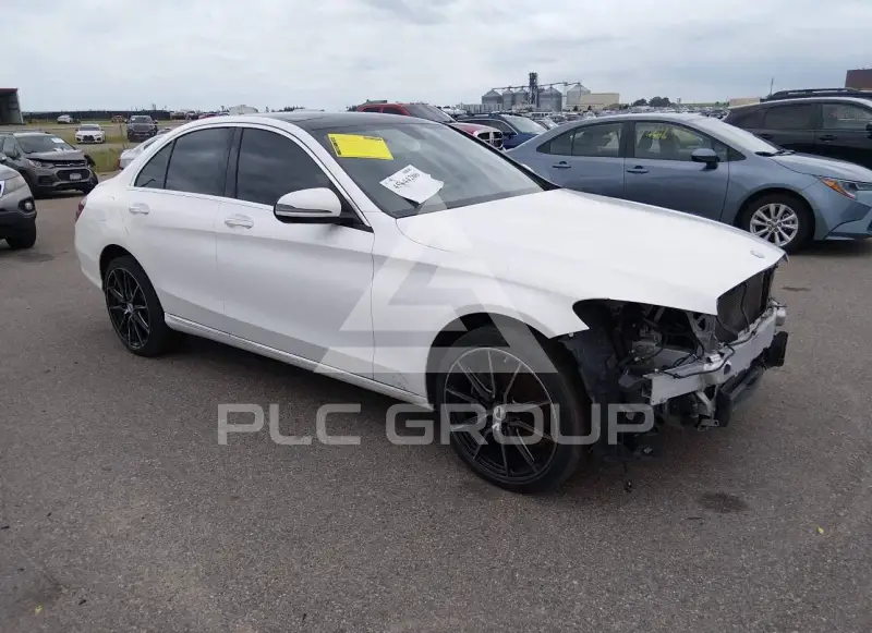 2017 Mercedes Benz C 300 фото