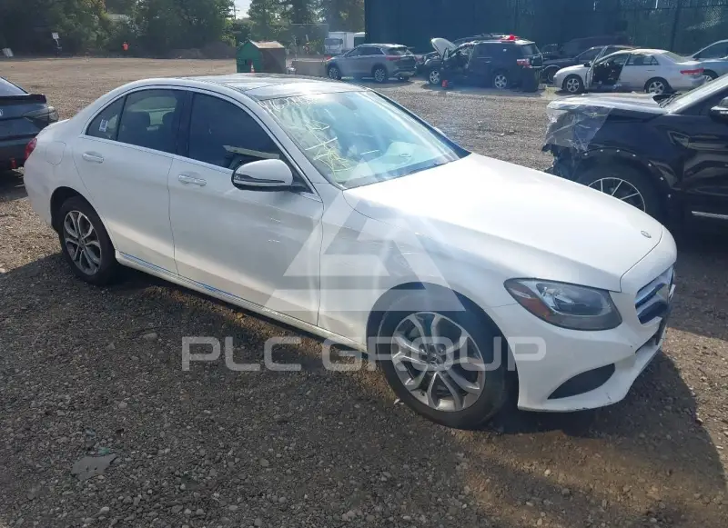 2017 Mercedes Benz C 300 фото