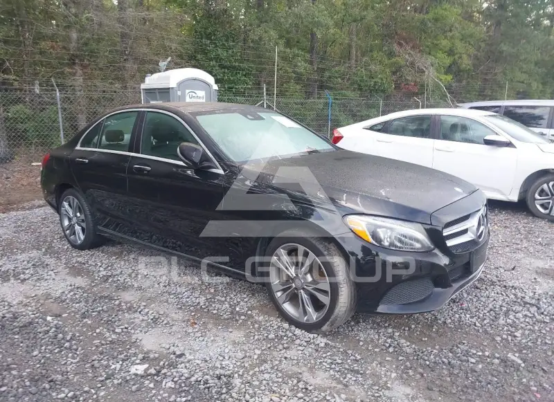 2017 Mercedes Benz C 300 фото