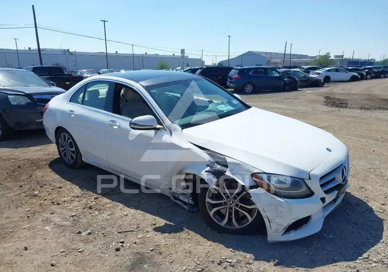 2017 Mercedes Benz C 300 фото
