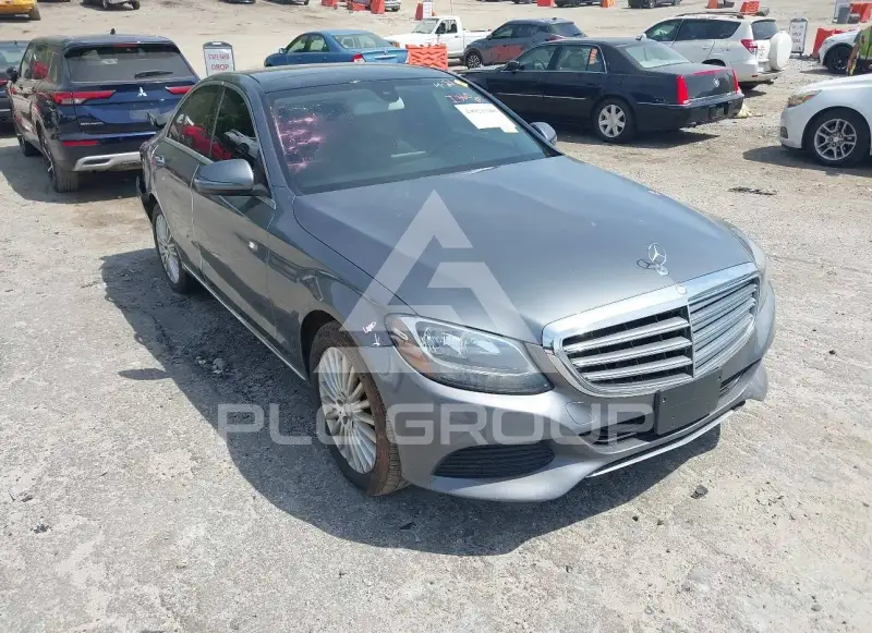 2017 Mercedes Benz C 300 фото