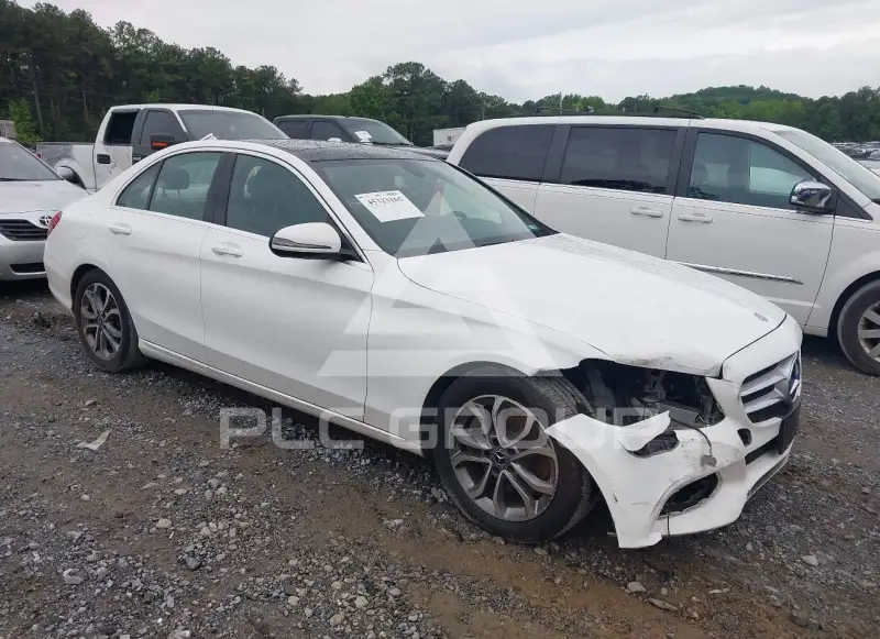 2017 Mercedes Benz C 300 photo