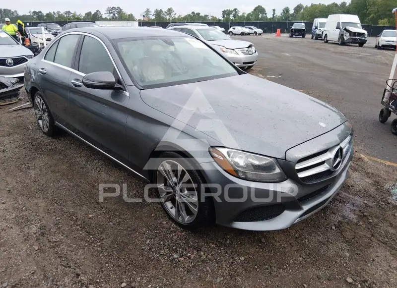 2017 Mercedes Benz C 300 фото