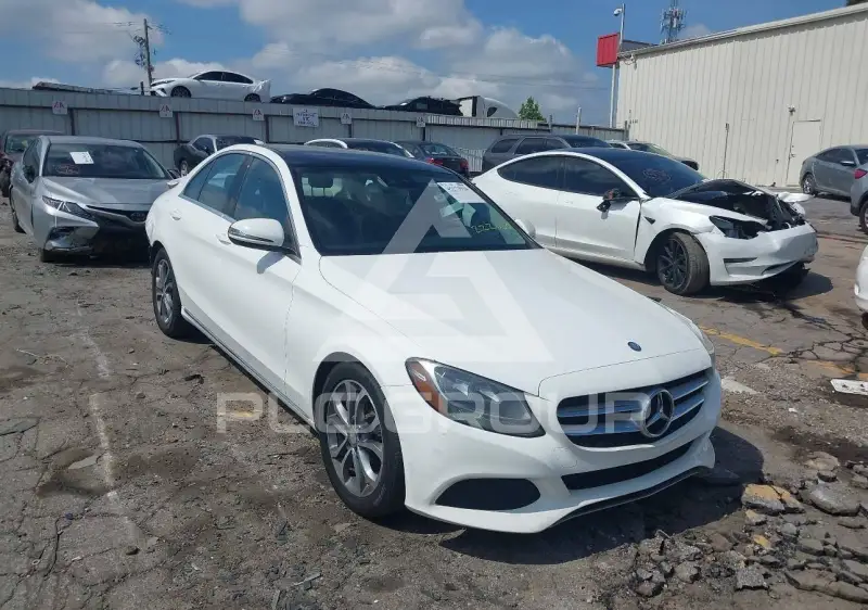 2017 Mercedes Benz C 300 фото