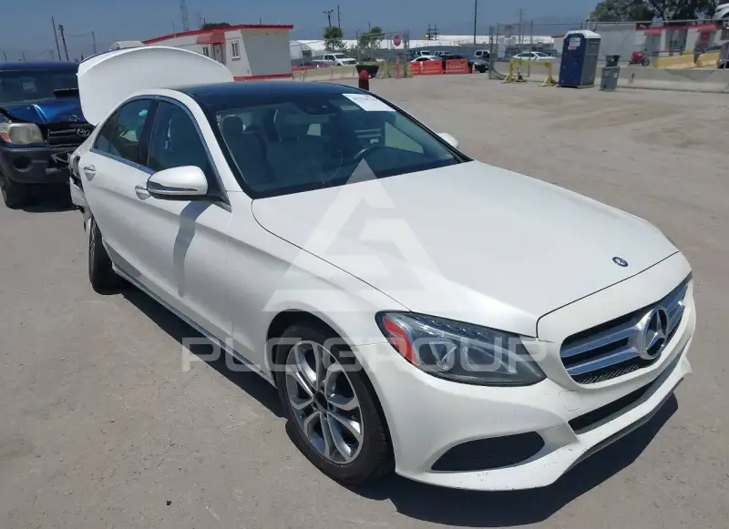 2017 Mercedes Benz C 300 фото