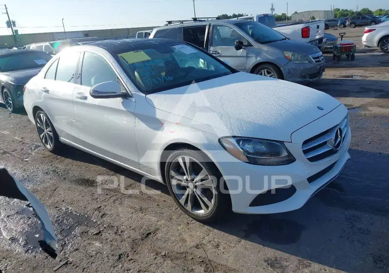 2017 Mercedes Benz C 300 photo