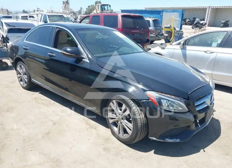 2017 Mercedes Benz C 300 фото