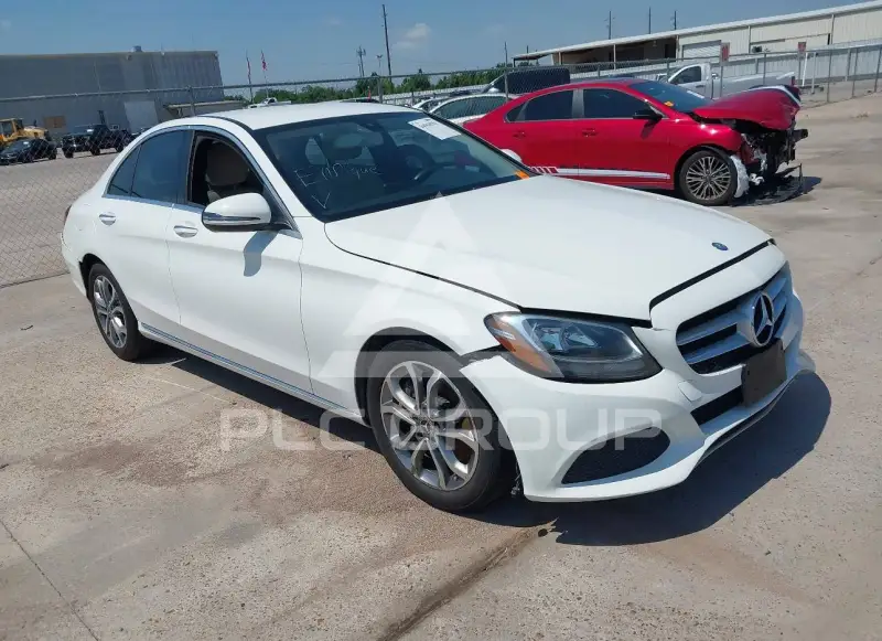 2017 Mercedes Benz C 300 фото