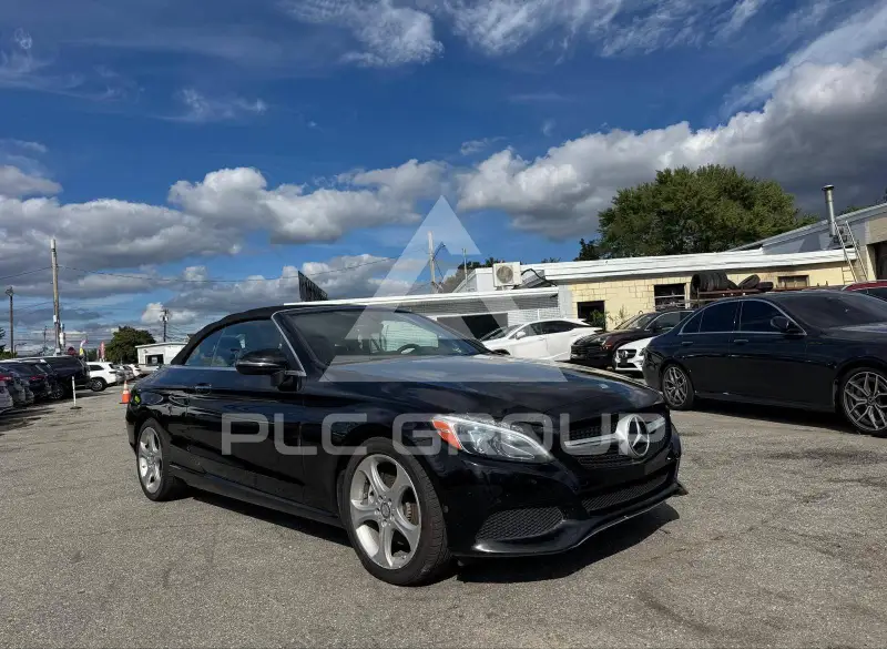 2017 Mercedes Benz C 300 photo