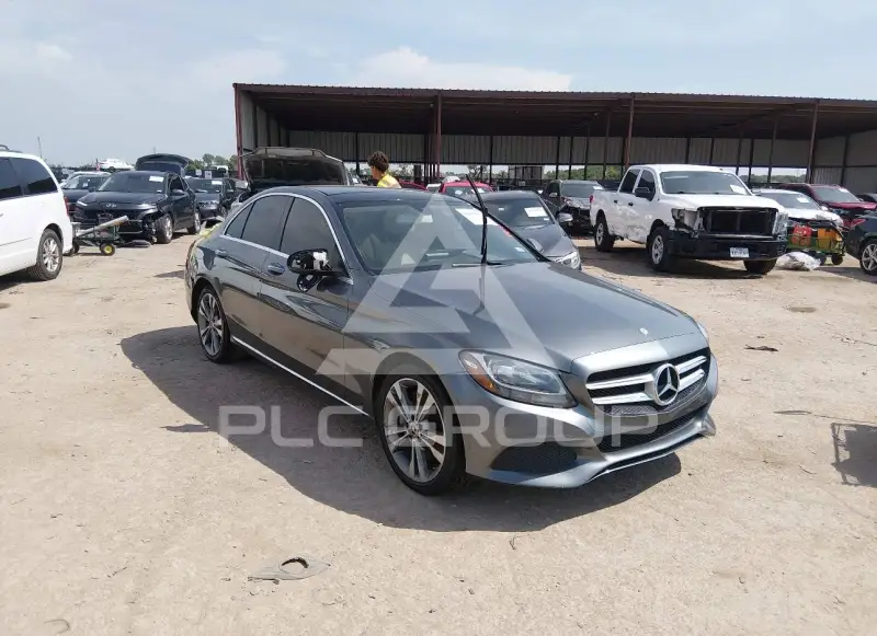 2017 Mercedes Benz C 300 фото